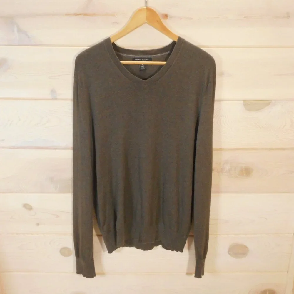 Banana Republic Sweater Mens M Olive Brown Pullover Luxury Silk Blend V Neck